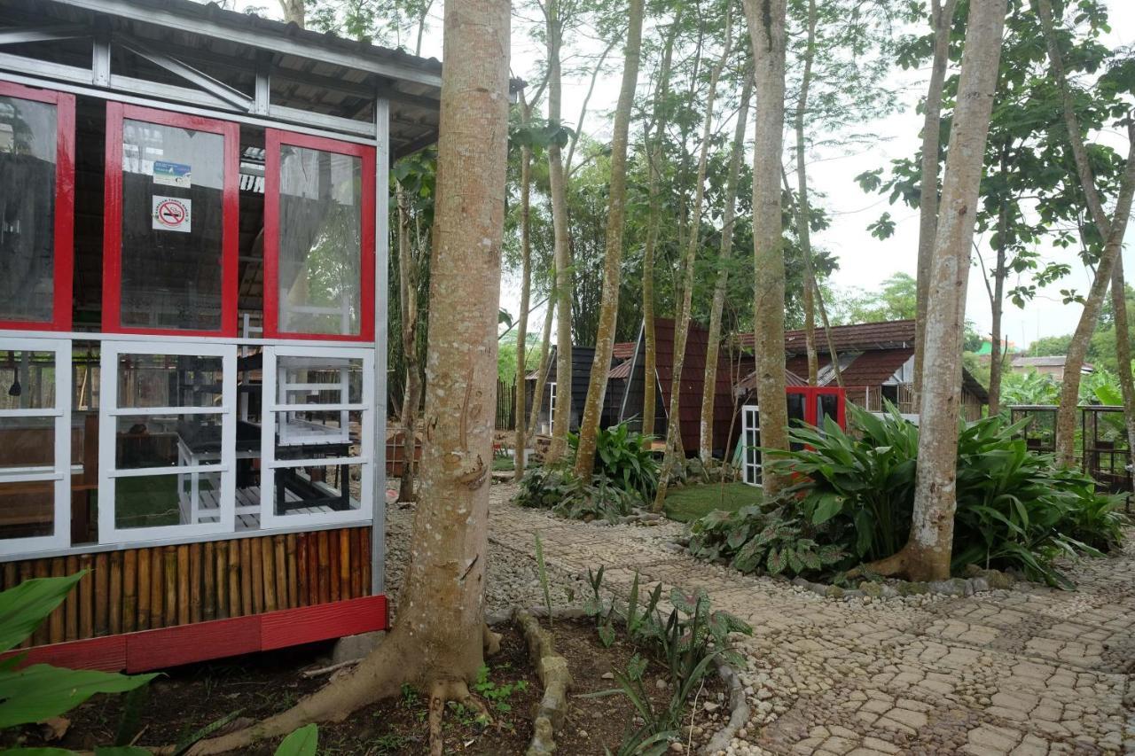 Urbanview Villa Lukulo Kebumen By Reddoorz Eksteriør billede