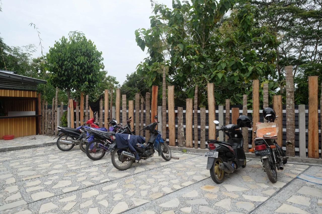 Urbanview Villa Lukulo Kebumen By Reddoorz Eksteriør billede